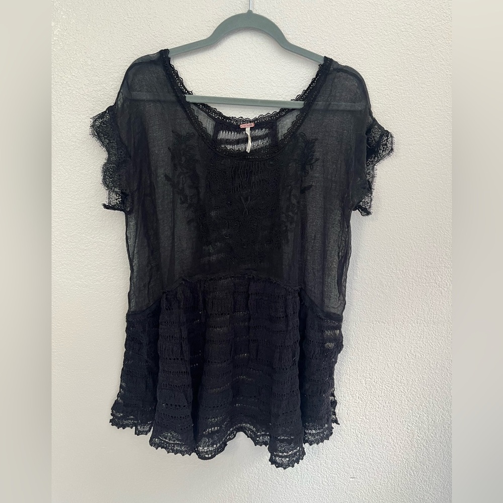 Free People Black Short Sleeve Sheer Lace Top Goth Punk Dark Size XS Oversized